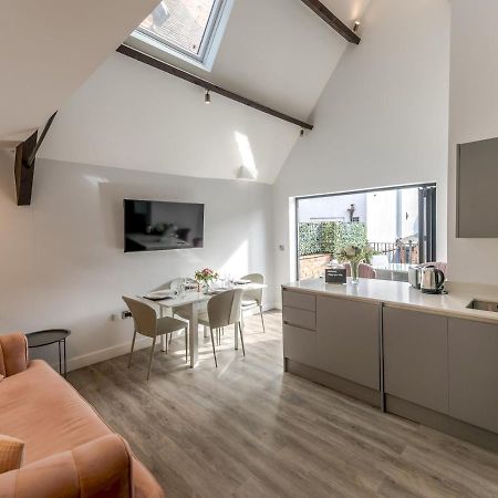 Pass The Keys Dahlia Contemporary Town Centre Apartment Σριούσμπερι Εξωτερικό φωτογραφία