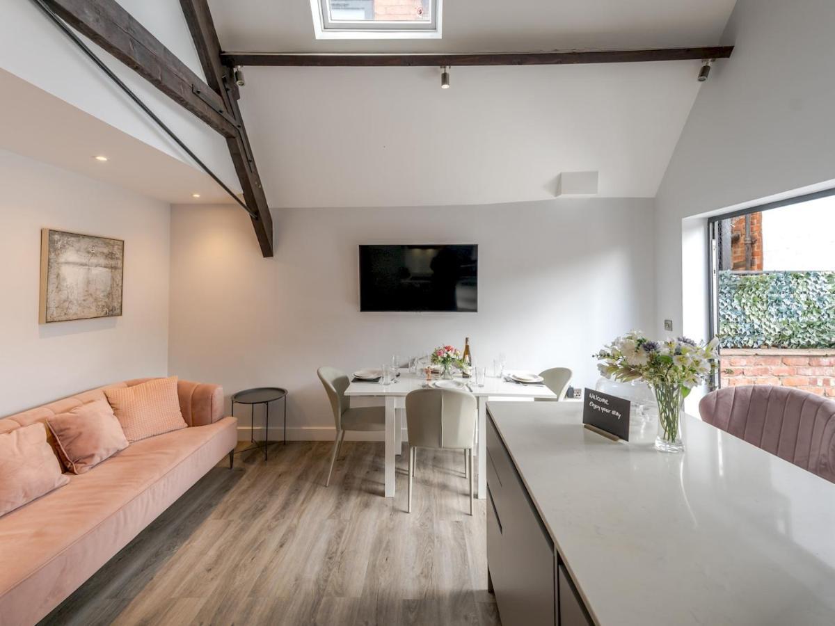 Pass The Keys Dahlia Contemporary Town Centre Apartment Σριούσμπερι Εξωτερικό φωτογραφία