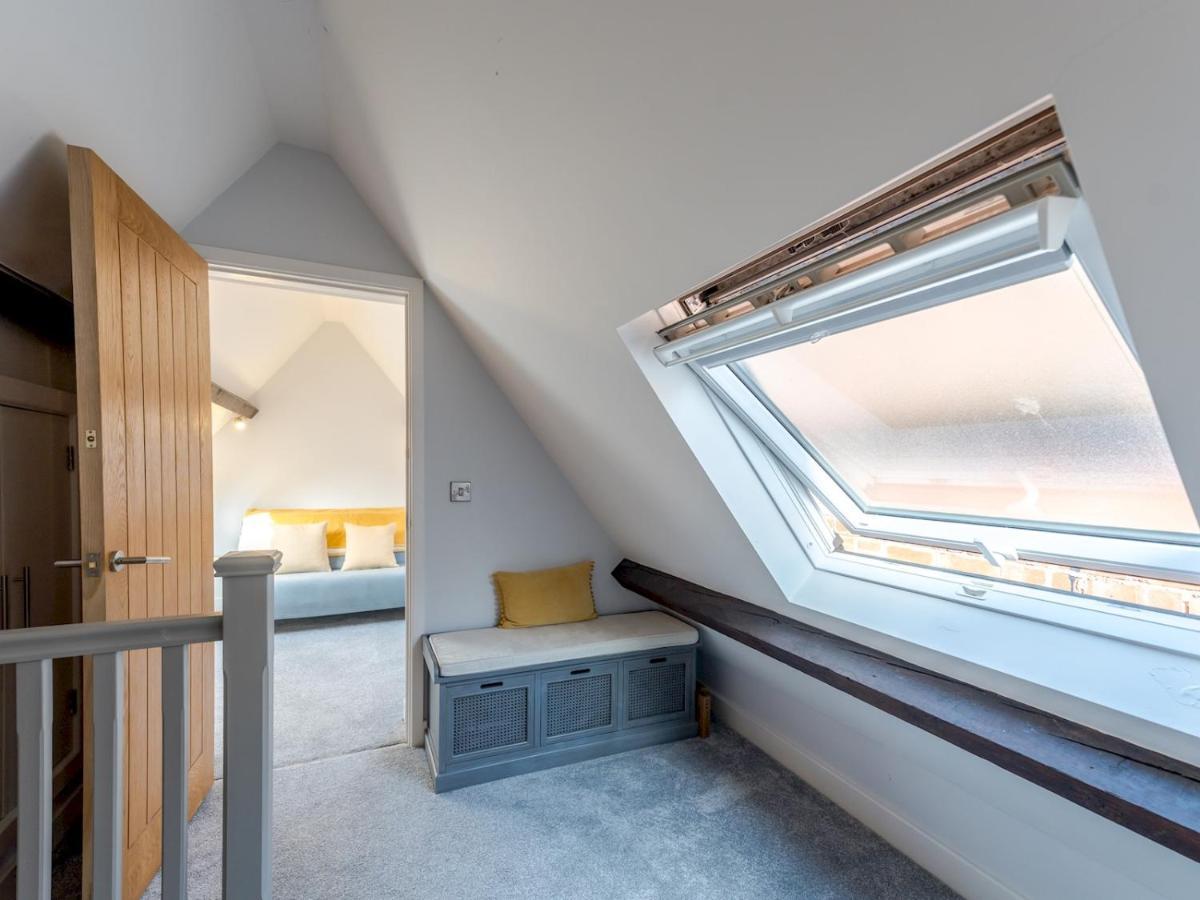 Pass The Keys Dahlia Contemporary Town Centre Apartment Σριούσμπερι Εξωτερικό φωτογραφία